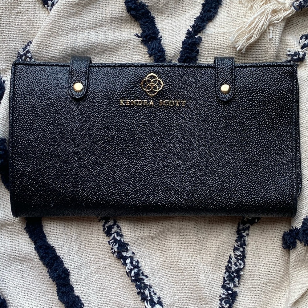 Kendra Scott large jewelry case